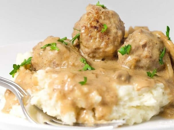 Биточки из фарша в духовке