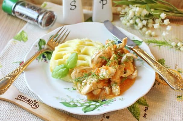 Диетический гуляш из курицы