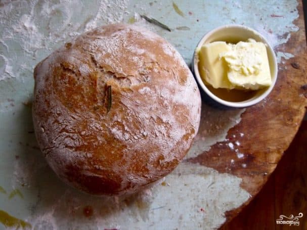 Хлеб с красным вином