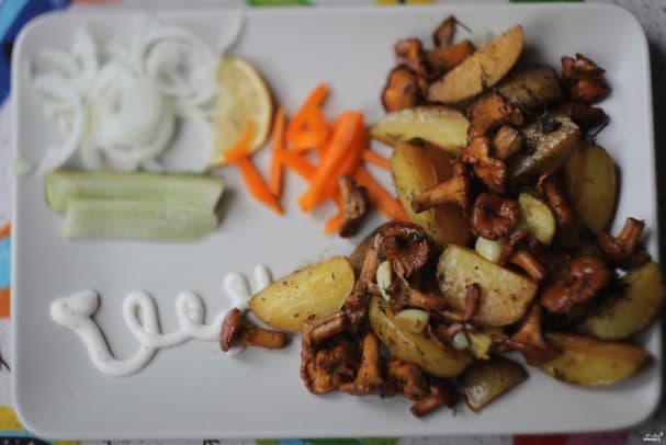 Картофель, запеченный с лисичками