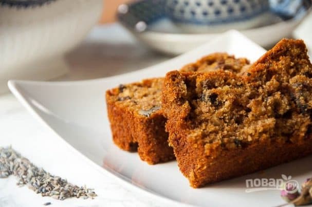 Коврижка медовая с изюмом