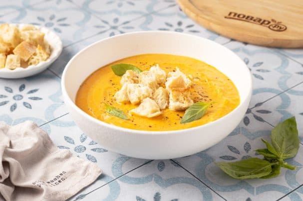 Крем-суп из батата и сельдерея