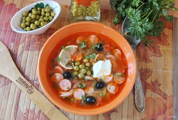 Солянка с горошком