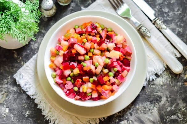 Винегрет с колбасой