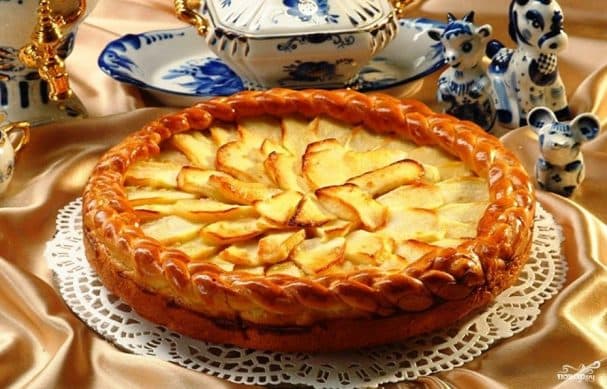 Постный пирог с яблоками