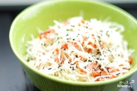 Салат из черной редьки с морковью