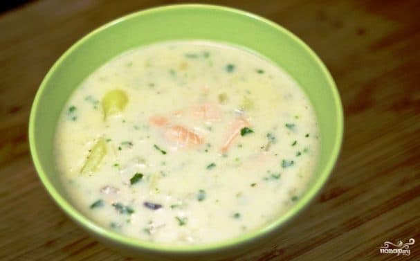 Уха из красной рыбы со сливками