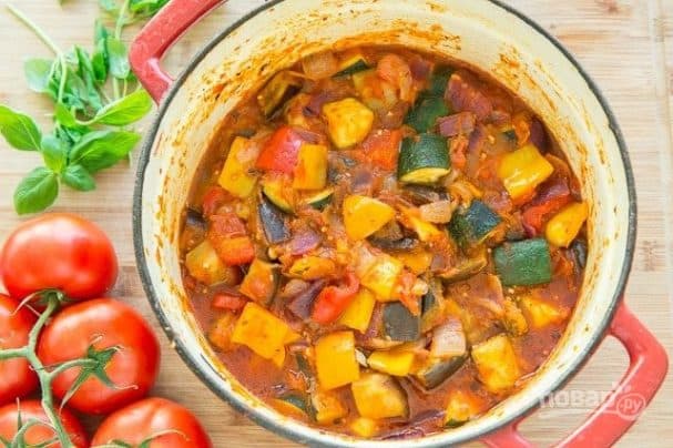 Рататуй из баклажана и цуккини