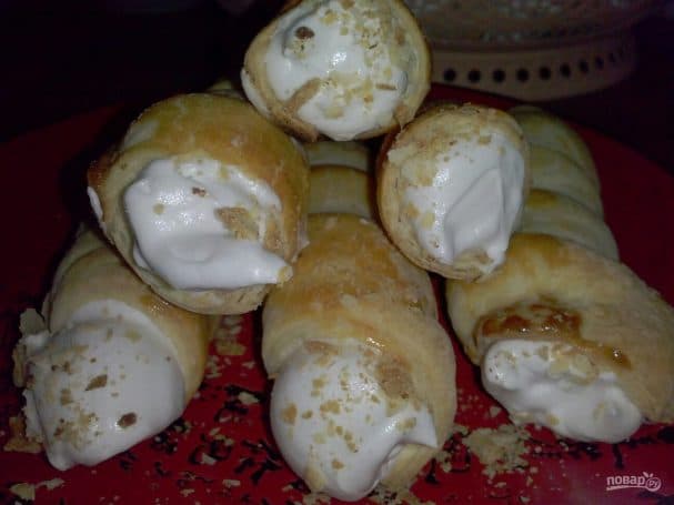 Трубочки с белковым заварным кремом