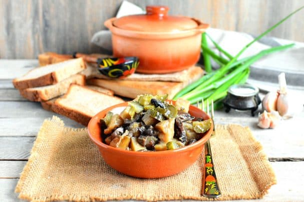 Жаркое с лесными грибами