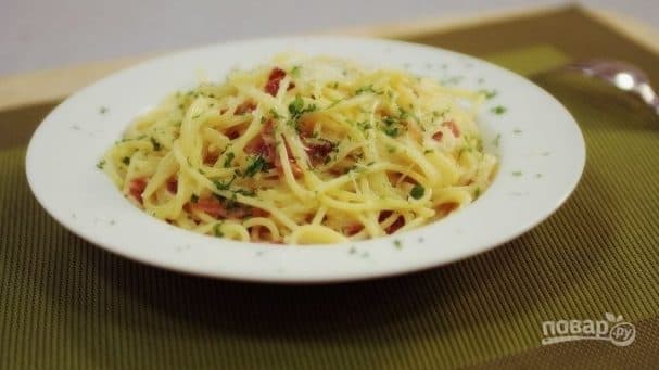 Карбонара со сливками и беконом
