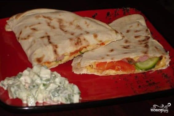 Кесадилья с ветчиной и сыром