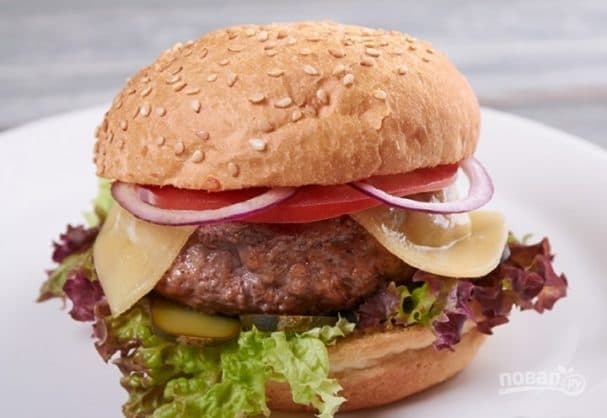 Классический американский бургер