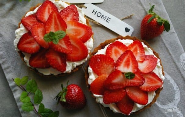 Корзиночки из песочного теста с кремом