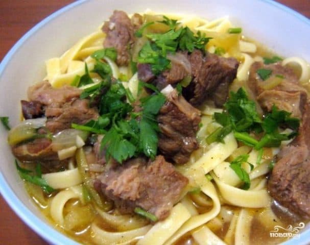 Лагман из говядины по-узбекски