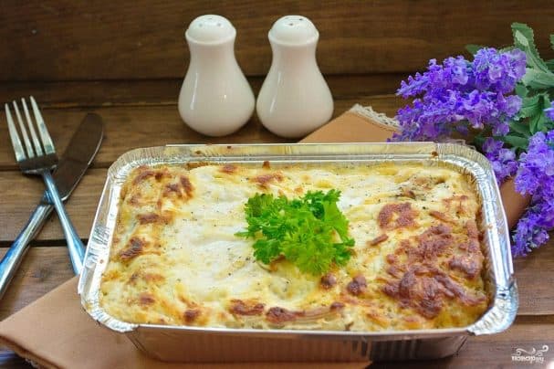 Макароны, фаршированные фаршем и сыром, в духовке