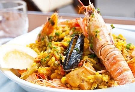 Паэлья в мультиварке с морепродуктами