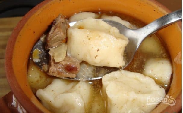 Полтавские галушки в горшочках с мясом и грибами