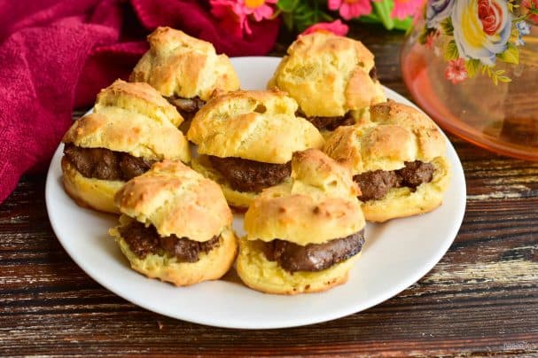 Профитроли с куриной печенью