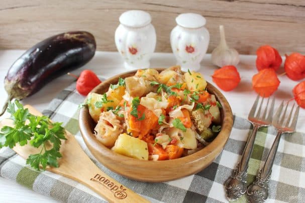 Рагу из овощей с баклажанами в духовке