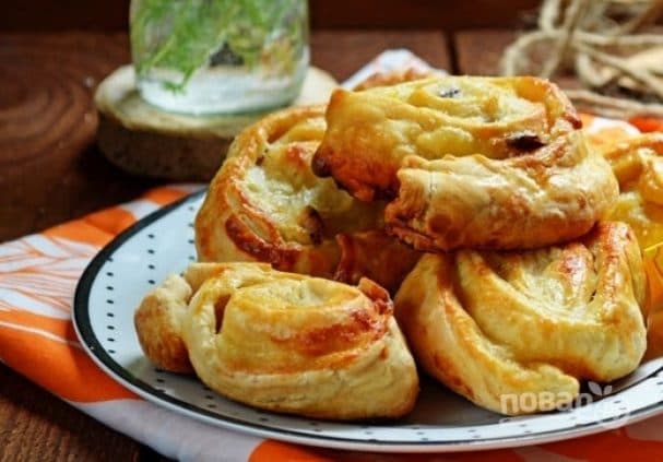 Слоеные коржики с заварным кремом