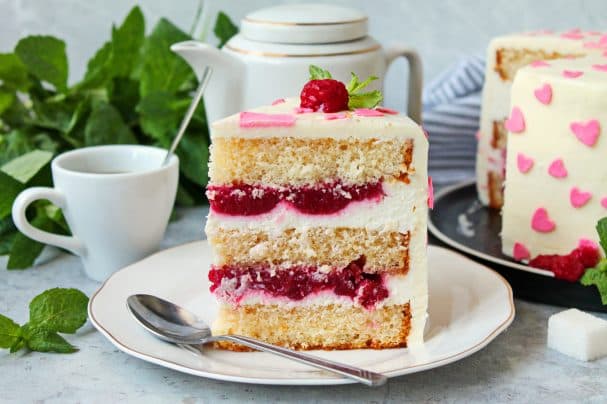 Торт с маскарпоне и малиной