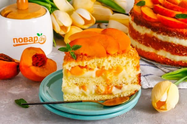 Торт с персиком и заварным кремом